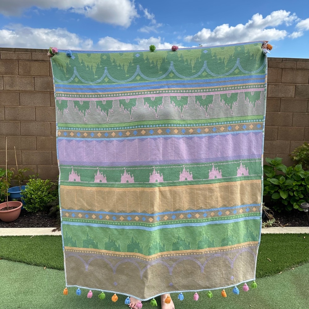 Disney Parks Fantasyland Castle Pastel Knit Throw Blanket Tassels 72x60 Cotton - Picture 3 of 9
